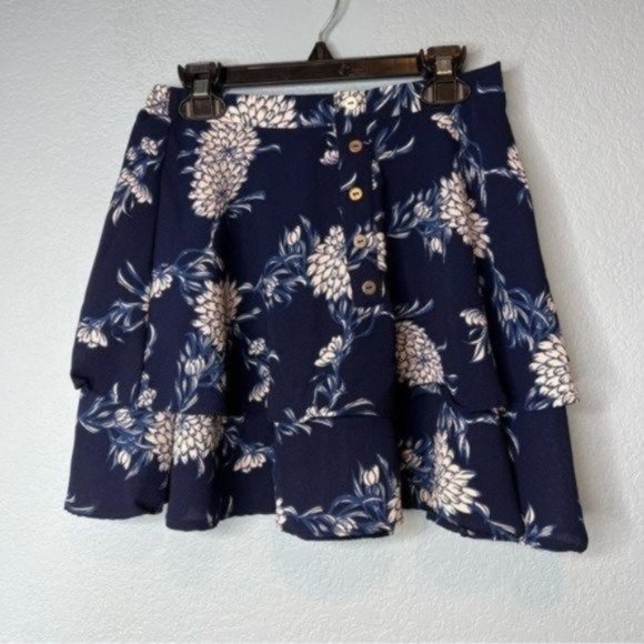 Lulu’s Blue Floral Layered Mini Skirt | Size XS - Picture 1 of 5